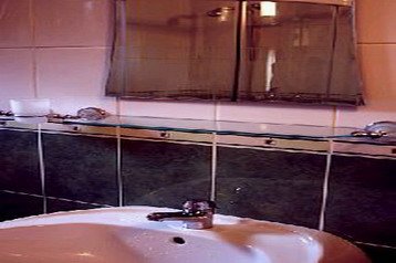 România Privát Vatra Dornei, Exteriorul